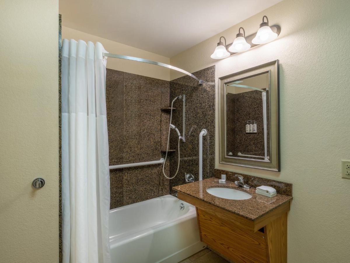 Staybridge Suites Milwaukee Airport South By Ihg Franklin  Екстер'єр фото